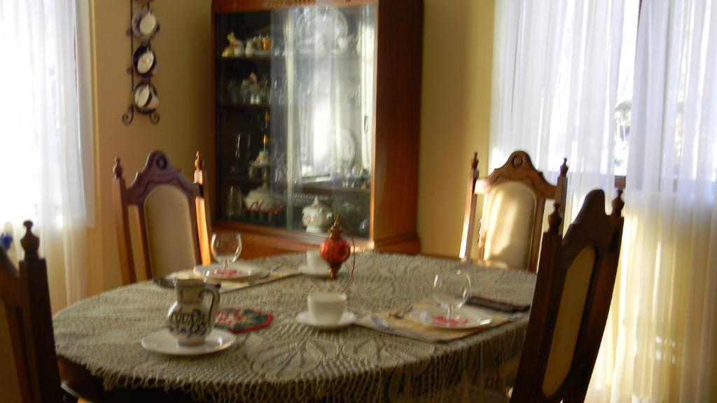 Maple Woods Bed & Breakfast Casselman Exterior foto